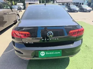 Volkswagen Magotan 2023 купить из Китая, цена 1 630 000 ₽ — Suifenhe Auto
