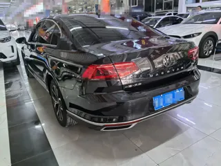Volkswagen Magotan 2023 купить из Китая, цена 1 739 000 ₽ — Suifenhe Auto