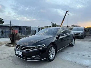 Volkswagen Magotan 2020 купить из Китая, цена 1 446 000 ₽ — Suifenhe Auto
