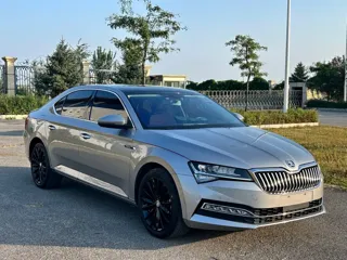 Skoda Superb 2023 купить из Китая, цена 2 289 000 ₽ — Suifenhe Auto
