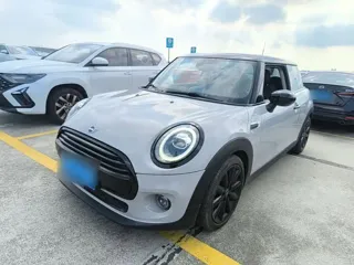 MINI Cooper 2020 купить из Китая, цена 1 875 000 ₽ — Suifenhe Auto