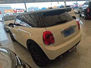 MINI Cooper 2019 купить из Китая, цена 1 665 000 ₽ — Suifenhe Auto