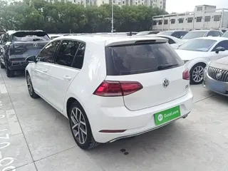 Volkswagen Golf 2020 купить из Китая, цена 1 572 000 ₽ — Suifenhe Auto