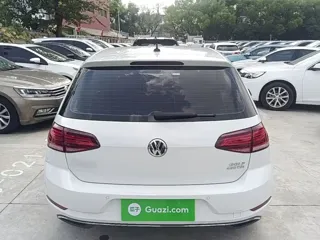 Volkswagen Golf 2020 купить из Китая, цена 1 572 000 ₽ — Suifenhe Auto
