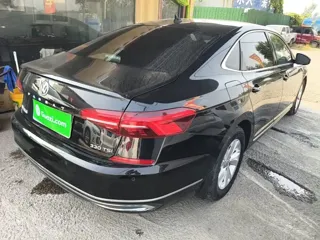 Volkswagen Passat 2021 купить из Китая, цена 1 591 000 ₽ — Suifenhe Auto