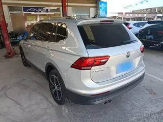 Volkswagen Tiguan L 2021 купить из Китая, цена 1 878 000 ₽ — Suifenhe Auto