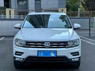 Volkswagen Tiguan L 2021 купить из Китая, цена 1 858 000 ₽ — Suifenhe Auto
