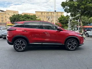 Xpeng G3 2020 купить из Китая, цена 2 946 000 ₽ — Suifenhe Auto