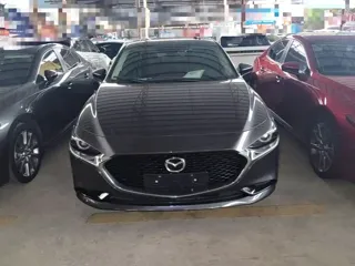 Mazda Mazda3 2022 купить из Китая, цена 1 728 000 ₽ — Suifenhe Auto