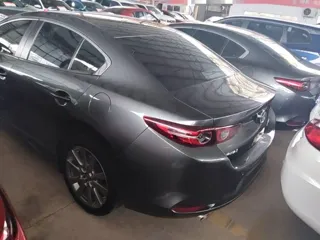 Mazda Mazda3 2022 купить из Китая, цена 1 728 000 ₽ — Suifenhe Auto