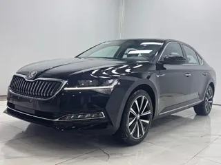 Skoda Superb 2023 купить из Китая, цена 2 756 000 ₽ — Suifenhe Auto
