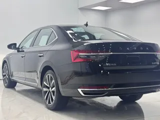 Skoda Superb 2023 купить из Китая, цена 2 756 000 ₽ — Suifenhe Auto