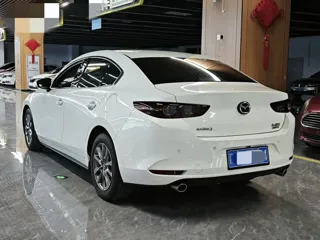 Mazda Mazda3 2020 купить из Китая, цена 1 432 000 ₽ — Suifenhe Auto