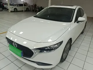Mazda Mazda3 2021 купить из Китая, цена 1 529 000 ₽ — Suifenhe Auto