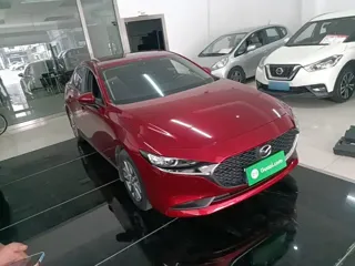 Mazda Mazda3 2020 купить из Китая, цена 1 451 000 ₽ — Suifenhe Auto