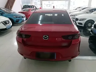 Mazda Mazda3 2020 купить из Китая, цена 1 451 000 ₽ — Suifenhe Auto