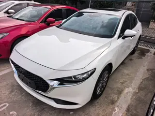 Mazda Mazda3 2020 купить из Китая, цена 1 418 000 ₽ — Suifenhe Auto