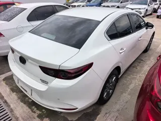 Mazda Mazda3 2020 купить из Китая, цена 1 418 000 ₽ — Suifenhe Auto