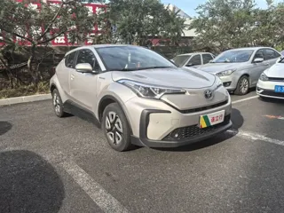 Toyota C-HR EV 2021 купить из Китая, цена 2 949 000 ₽ — Suifenhe Auto