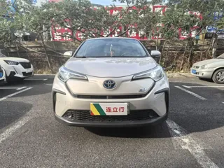 Toyota C-HR EV 2021 купить из Китая, цена 2 949 000 ₽ — Suifenhe Auto