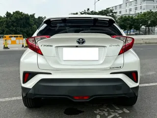 Toyota C-HR EV 2021 купить из Китая, цена 3 119 000 ₽ — Suifenhe Auto