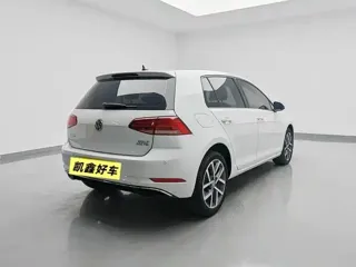 Volkswagen Golf 2020 купить из Китая, цена 1 404 000 ₽ — Suifenhe Auto