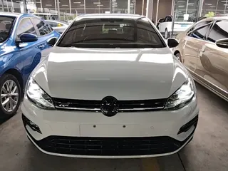Volkswagen Golf 2020 купить из Китая, цена 1 569 000 ₽ — Suifenhe Auto