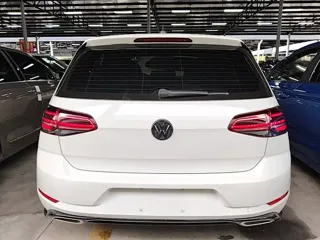 Volkswagen Golf 2020 купить из Китая, цена 1 569 000 ₽ — Suifenhe Auto