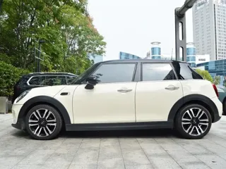 MINI Cooper 2020 купить из Китая, цена 2 011 000 ₽ — Suifenhe Auto