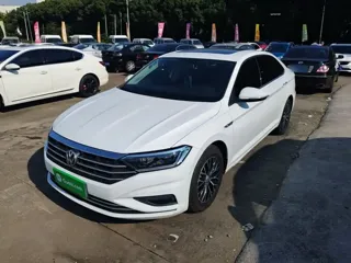Volkswagen Sagitar 2020 купить из Китая, цена 1 533 000 ₽ — Suifenhe Auto