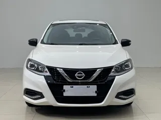 Nissan Tiida 2021 купить из Китая, цена 1 495 000 ₽ — Suifenhe Auto