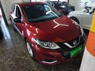 Nissan Tiida 2023 купить из Китая, цена 1 422 000 ₽ — Suifenhe Auto