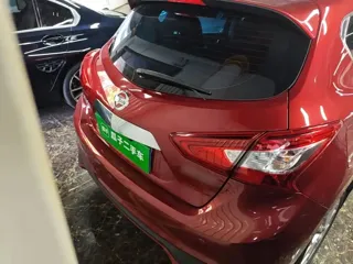 Nissan Tiida 2023 купить из Китая, цена 1 422 000 ₽ — Suifenhe Auto