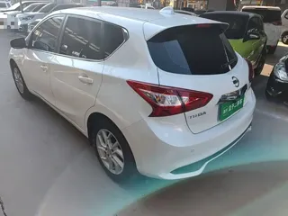 Nissan Tiida 2023 купить из Китая, цена 1 502 000 ₽ — Suifenhe Auto