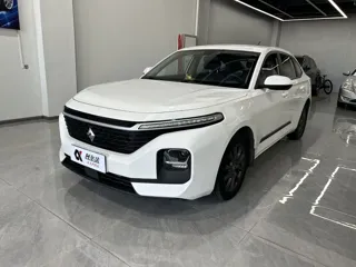 Baojun RC-5 2021 купить из Китая, цена 1 125 000 ₽ — Suifenhe Auto