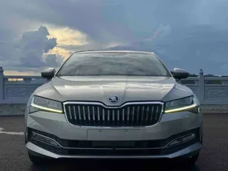 Skoda Superb 2022 купить из Китая, цена 2 314 000 ₽ — Suifenhe Auto