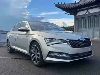 Skoda Superb 2022 купить из Китая, цена 2 314 000 ₽ — Suifenhe Auto