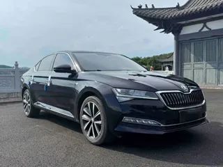 Skoda Superb 2022 купить из Китая, цена 2 444 000 ₽ — Suifenhe Auto