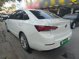 Buick Excelle GT 2021 купить из Китая, цена 1 284 000 ₽ — Suifenhe Auto