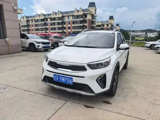 Kia Stonic 2022 купить из Китая, цена 1 422 000 ₽ — Suifenhe Auto