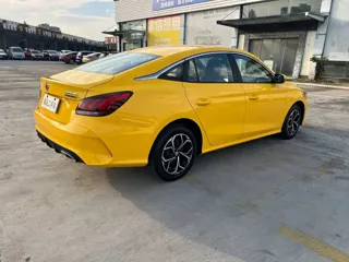 MG MG 5 2022 купить из Китая, цена 1 074 000 ₽ — Suifenhe Auto