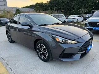 MG MG 5 2022 купить из Китая, цена 1 074 000 ₽ — Suifenhe Auto