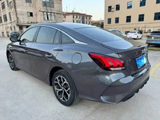 MG MG 5 2022 купить из Китая, цена 1 074 000 ₽ — Suifenhe Auto