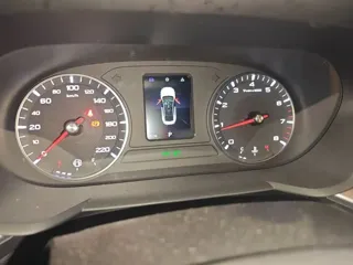 MG MG 5 2022 купить из Китая, цена 1 097 000 ₽ — Suifenhe Auto