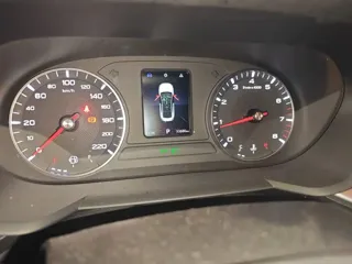 MG MG 5 2022 купить из Китая, цена 1 097 000 ₽ — Suifenhe Auto