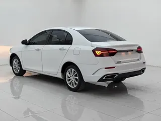 Geely Emgrand 2022 купить из Китая, цена 1 087 000 ₽ — Suifenhe Auto