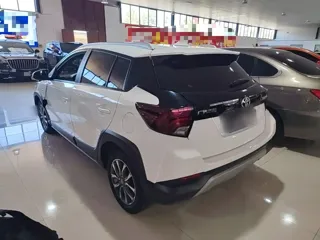 Toyota Yaris 2021 купить из Китая, цена 1 420 000 ₽ — Suifenhe Auto