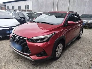 Toyota Yaris 2021 купить из Китая, цена 1 370 000 ₽ — Suifenhe Auto