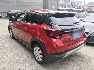 Toyota Yaris 2021 купить из Китая, цена 1 370 000 ₽ — Suifenhe Auto