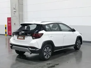 Toyota Yaris 2021 купить из Китая, цена 1 248 000 ₽ — Suifenhe Auto